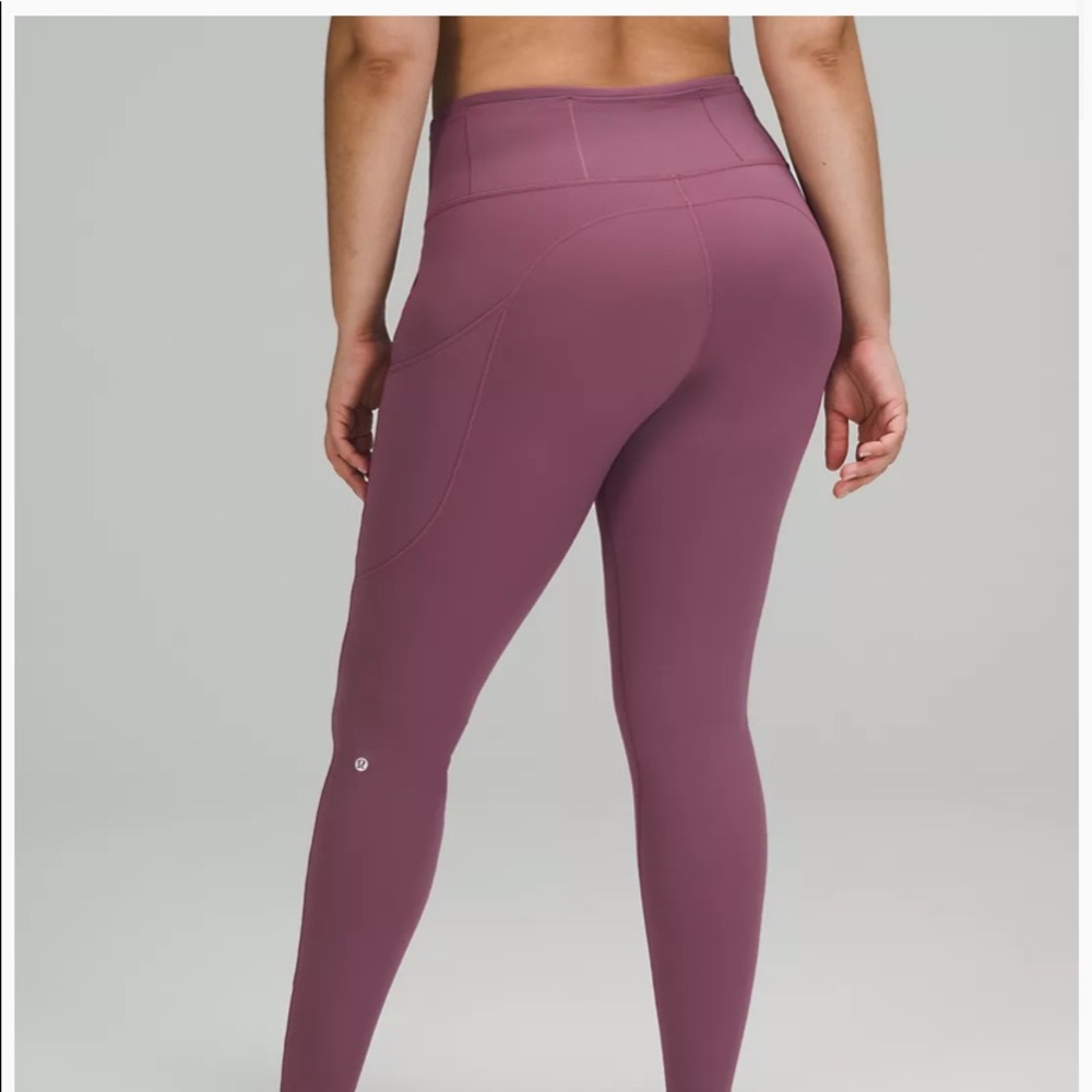 Lulu Lemon leggings fast and free. Size 6